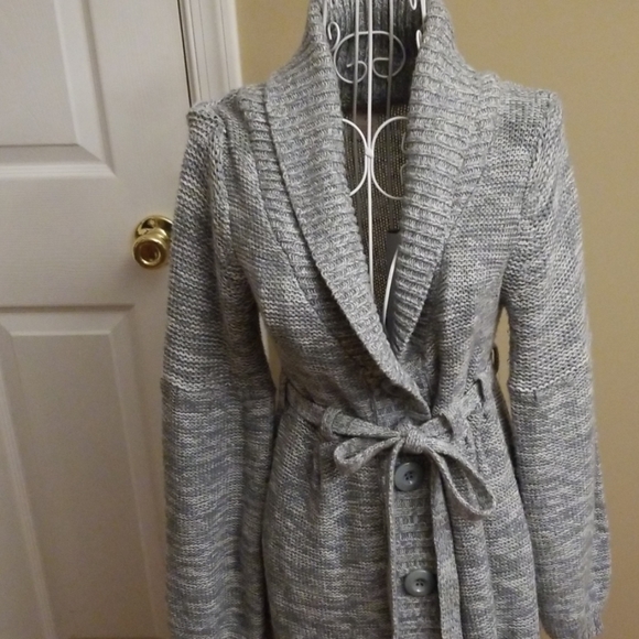 Wonderful gray cardigan sweater - Picture 3 of 8